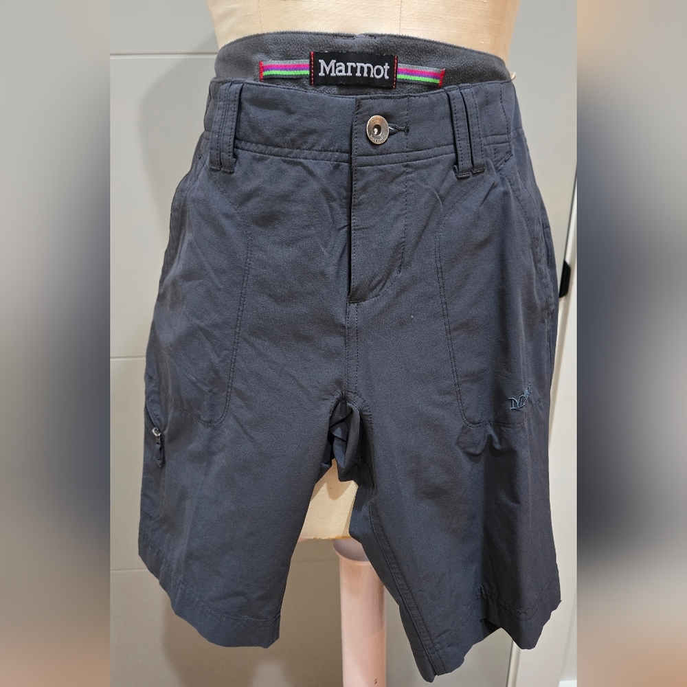 Marmot Gray Cargo Shorts with Relaxed Fit